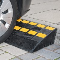 TRAFFIC-LINE Kerb Ramp - Heavy Duty - 600 x 360 x 150mmH - Black with Yellow Reflective Panels