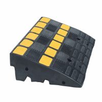 TRAFFIC-LINE Kerb Ramp - Heavy Duty - 600 x 300 x 100mmH - Black with Yellow Reflective Panels