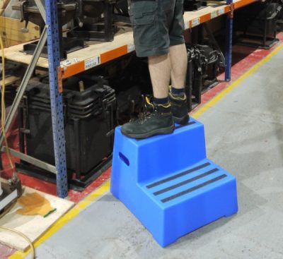 Heavy Duty Plastic Steps 2 Tread Load Bearing 260kg Food Approved Safety Steps Blue - Image 3