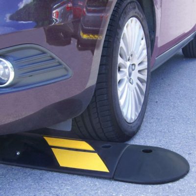 EasyRide Speed Reduction Ramp Centre Section with Reflectors 1,800mmW x 75mmH Fixings Included Yellow/Black