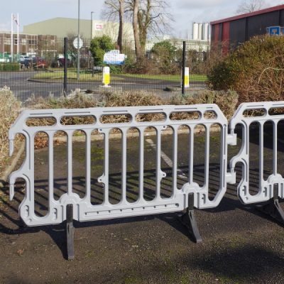 TRAFFIC-LINE Crowd Barrier HDPE grey W2000 x H1100 x D50 mm 360° swivel feet - Image 2