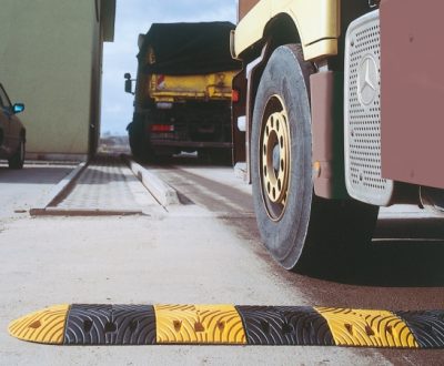 TOPSTOP-10 Speed Reduction Ramp Kit 2.1m Including Ends & Fixings