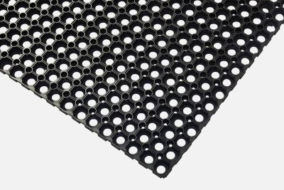 Greenskeeper anti-slip black 1m x 1.5m 16mm thick