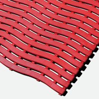 Kumfi Step swimming pool locker room surrounds 60cm x 15m roll Red