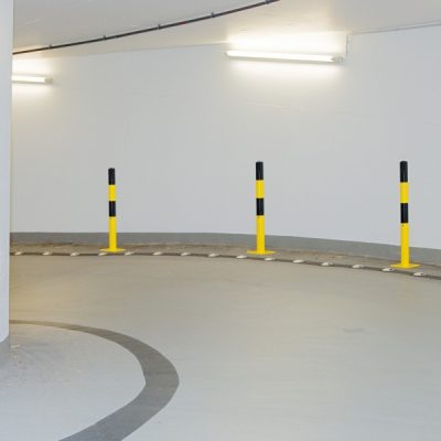 TRAFFIC-LINE Self-righting Barrier Post 76mm diam x 1,000mmH SURFACE FIX black/yellow - Image 3