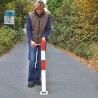 CONTROLLER B Drop Down Post 70 x70mm 1,000mmH for screw anchoring Fixing Galvanised + Powder Coated Red/White