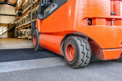 Forklift Mat  90cm x 180cm black - Image 3