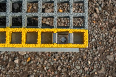 GRP Step Over Platform 996 x 996 x 238mm (200mm clearance) Grey/Yellow - Image 4