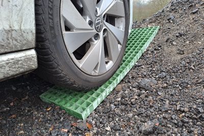 GRP Waffle Boards 996 x 310 x 25mm Sq Grit Top - Green (Sold in Pairs)