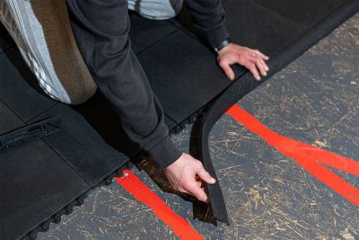 Cushion Link Bevel 92cm x 5.5cm Black Male-Nitrile used for Interlocking Gym Mat - Image 6