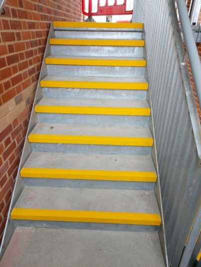 750mm x 55mm x 55mm Stair Black tread nosings-Anti Slip-Hard Wearing Quartz Grit Coating - Image 3