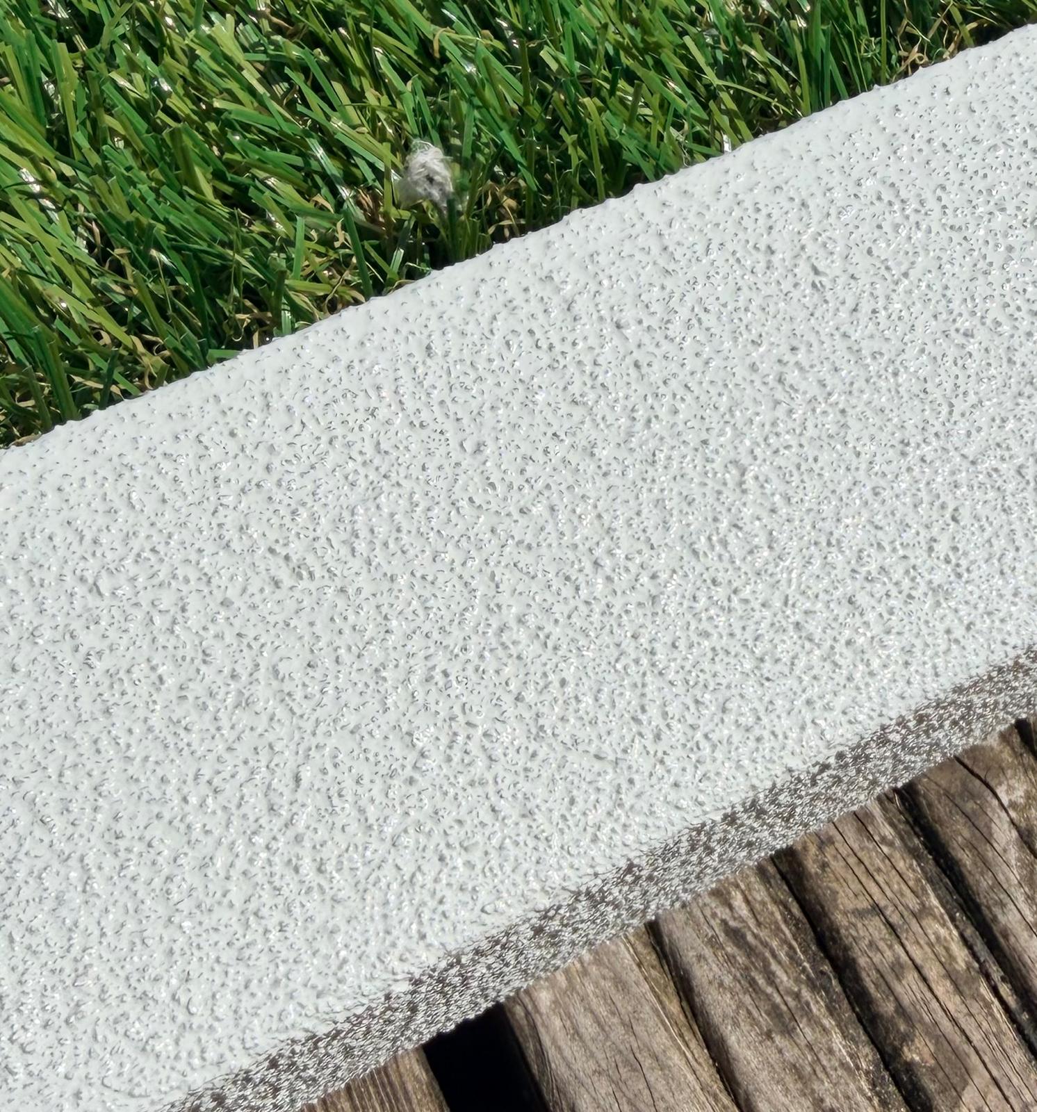920mm x 55mm x 55mm GRP Anti‑Slip Stair Tread Nosing – White - Image 4